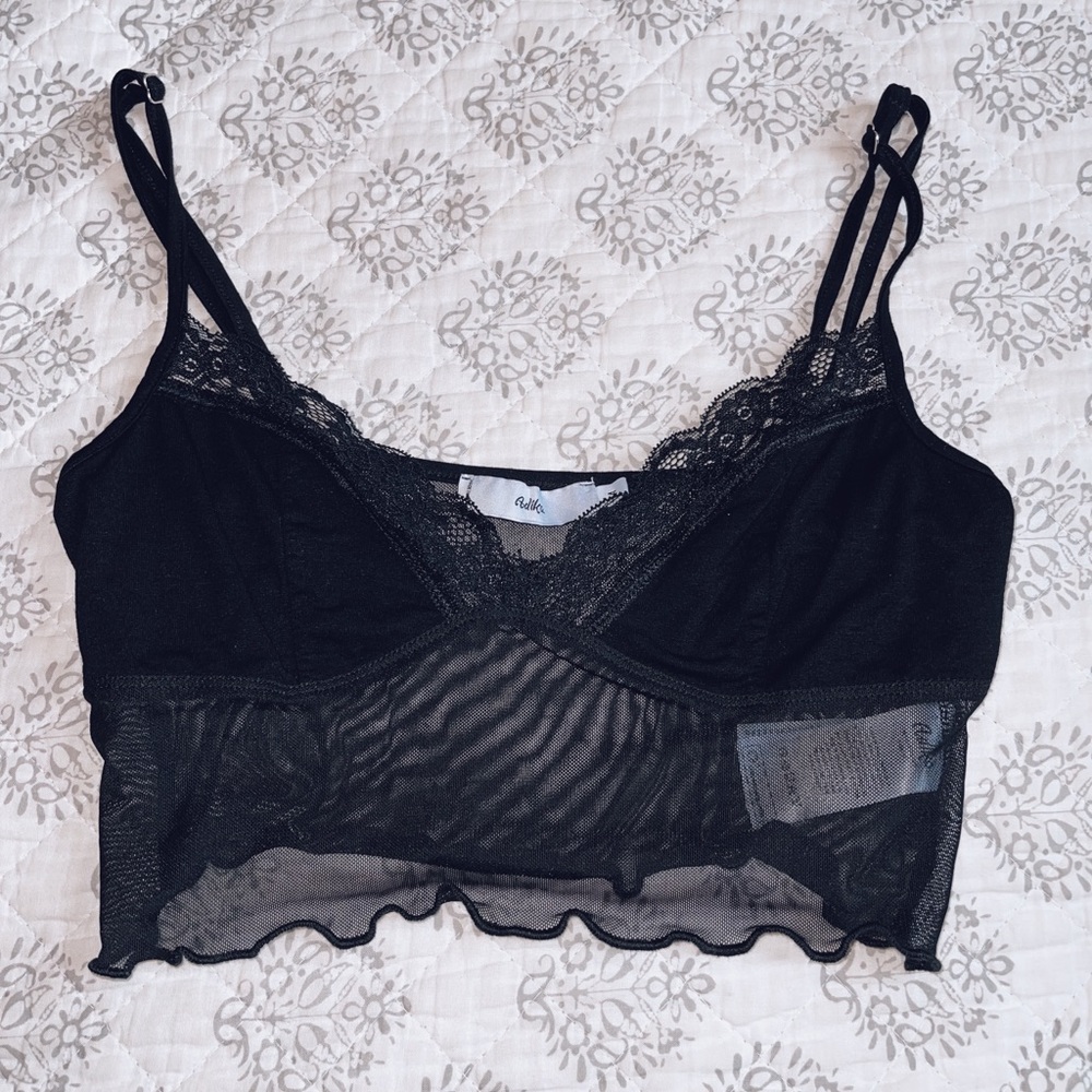 adika crop tank